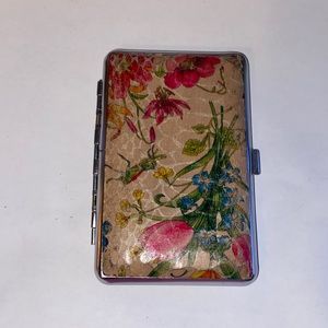 Floral ID holder.